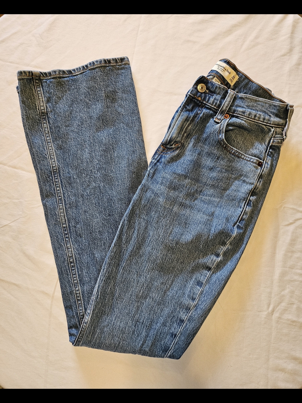 Abercrombie & Fitch Women's Curve Love The Bootcut Jeans, Size 00/24 Inch Short